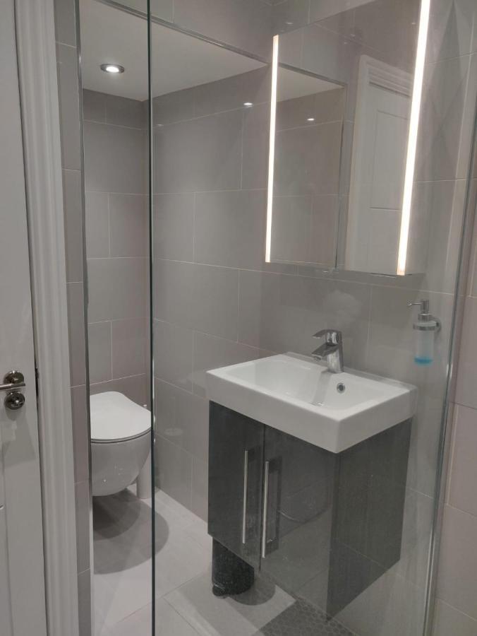 Stunning Double Room in Harrow London Eksteriør bilde